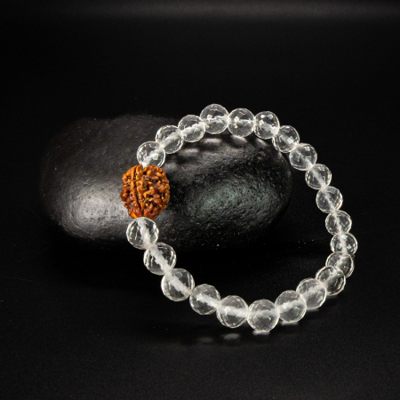 3 Mukhi Rudraksha in Sphatik bracelet